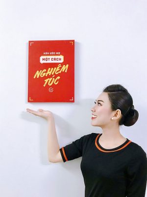 Tại sao tiếp viên hàng không nhắc nhở việc dùng điện thoại khi đi máy bay