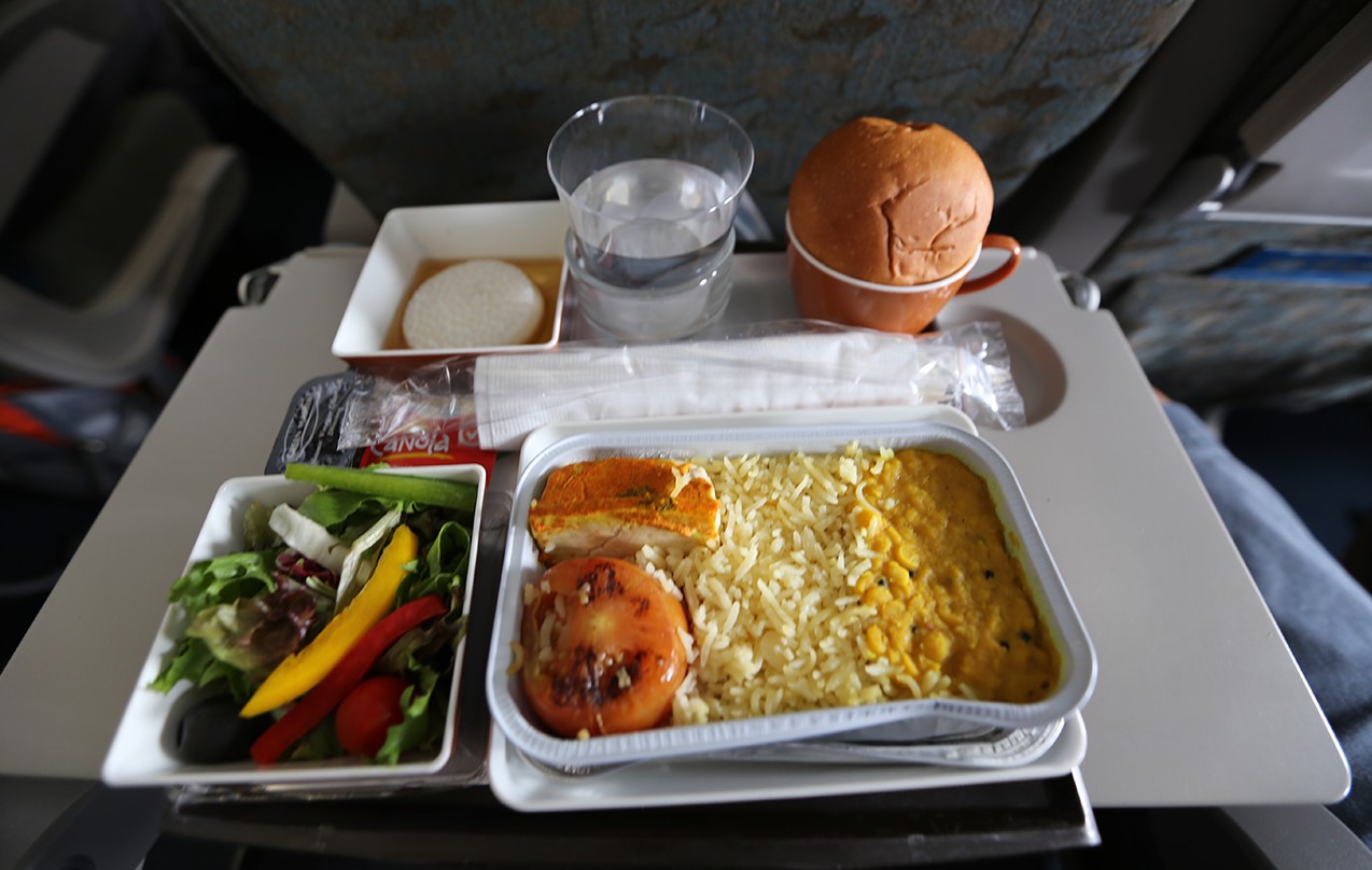 Sự tinh tế trong các suất ăn nóng của Vietnam Airlines