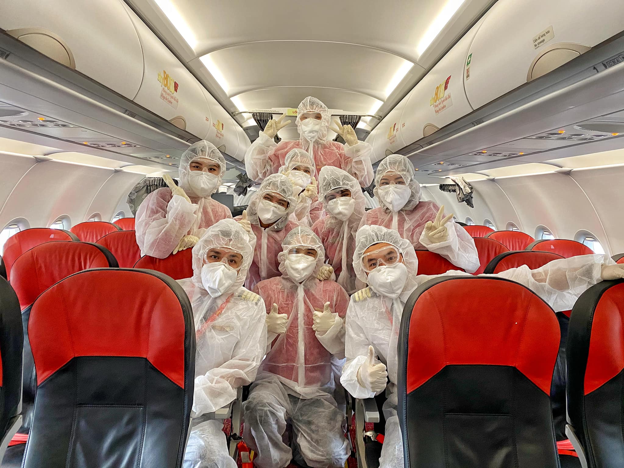 Thực tế nguy cơ lây nhiễm COVID trên máy bay là rất thấp